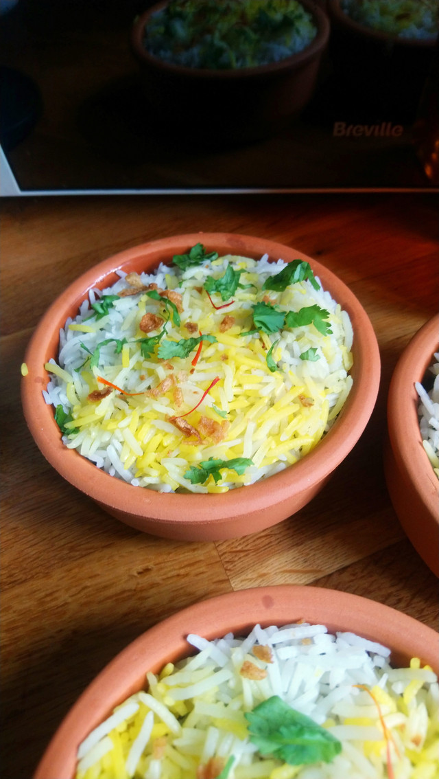 Clay pot chicken biryani