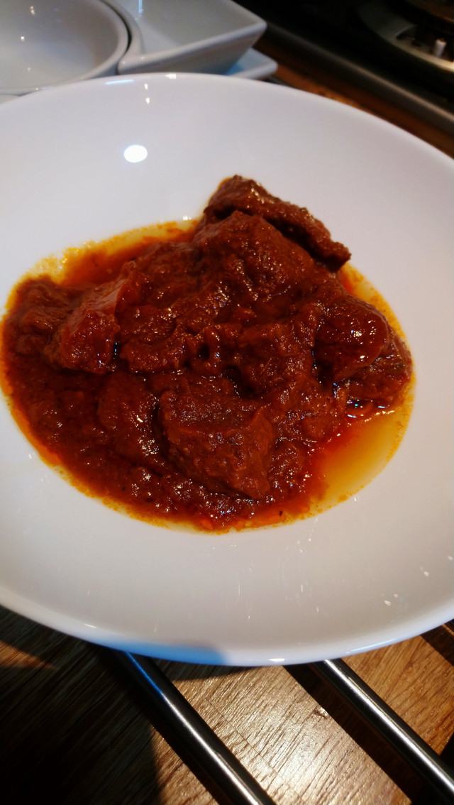 One for the balti connoisseur...